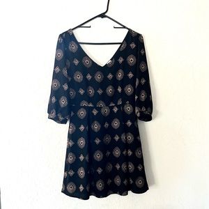 Pink Owl black dress half sleeve rounded hem dress Med